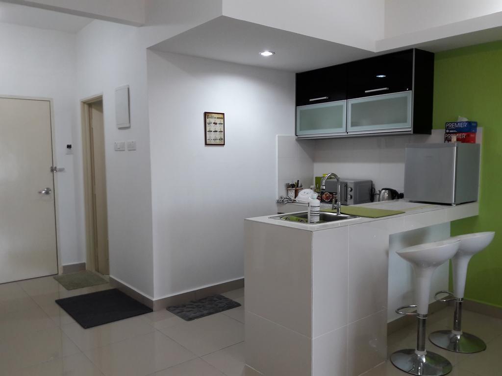 Agrima Studio Apartment Kota Bharu Buitenkant foto